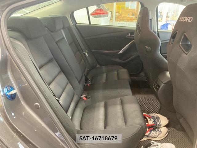 Mazda ATENZA 2018-03 8743619-5