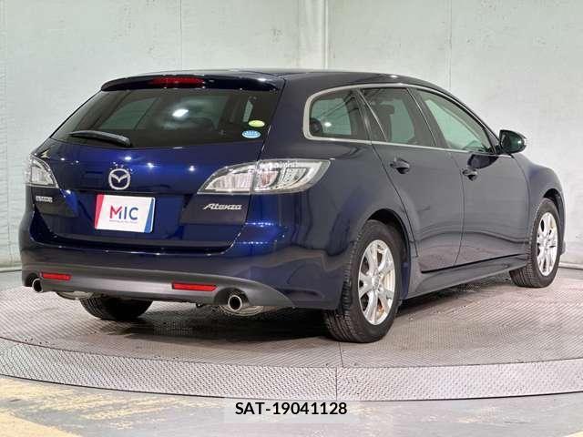 Mazda ATENZA SPORT WAGON 2010-04 7455552-4