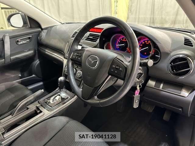 Mazda ATENZA SPORT WAGON 2010-04 7455552-8
