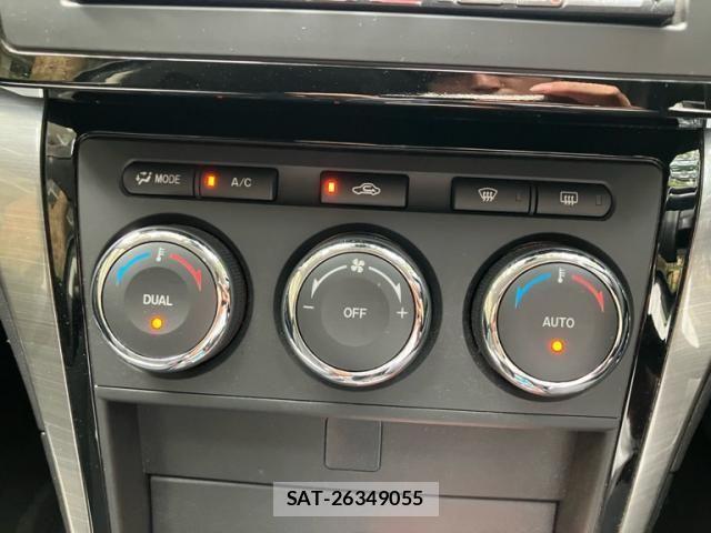 Mazda ATENZA SPORT WAGON 2012-03 8627570-18