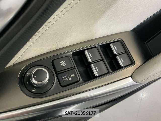 Mazda ATENZA WAGON 2017-03 5871416-13