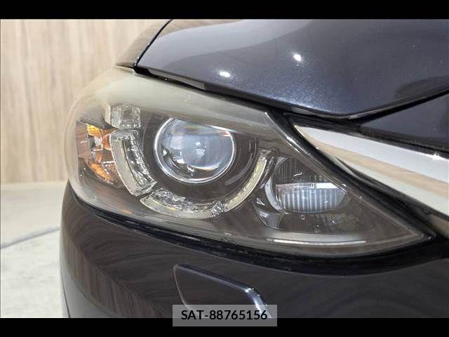 Mazda ATENZA WAGON 2017-03 7390942-25