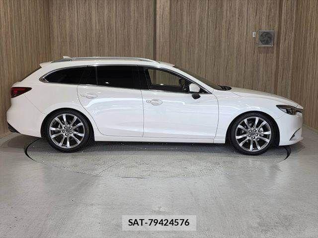 Mazda ATENZA WAGON 2017-06 7617840-17