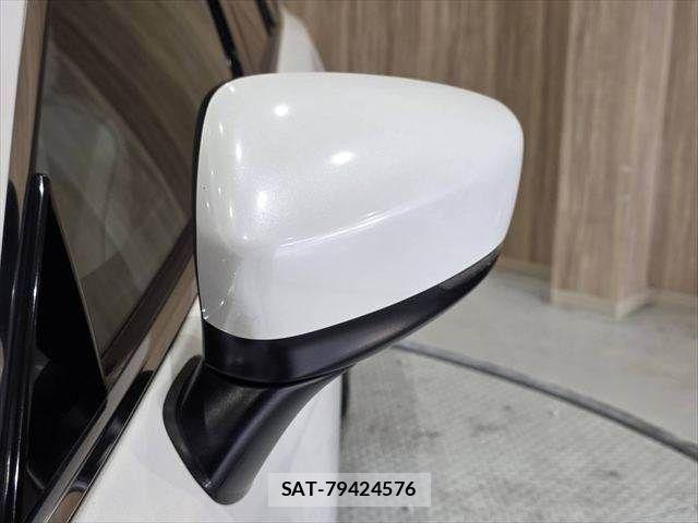 Mazda ATENZA WAGON 2017-06 7617840-26