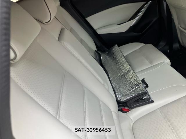 Mazda ATENZA WAGON 2016-08 8660062-16