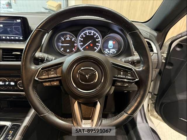 Mazda ATENZA WAGON 2017-03 8880628-11