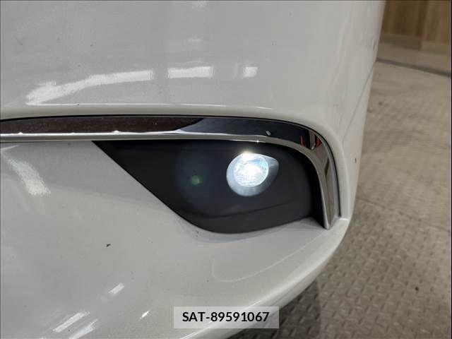 Mazda ATENZA WAGON 2017-03 8880628-13