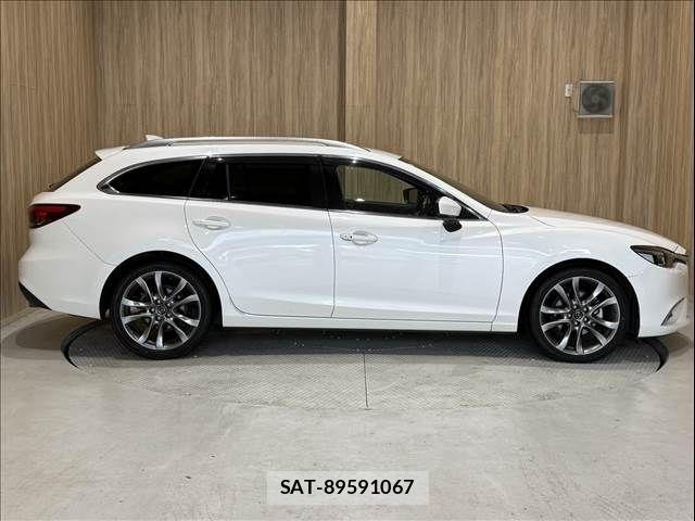 Mazda ATENZA WAGON 2017-03 8880628-17