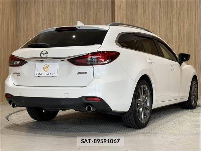Mazda ATENZA WAGON 2017-03 8880628-18