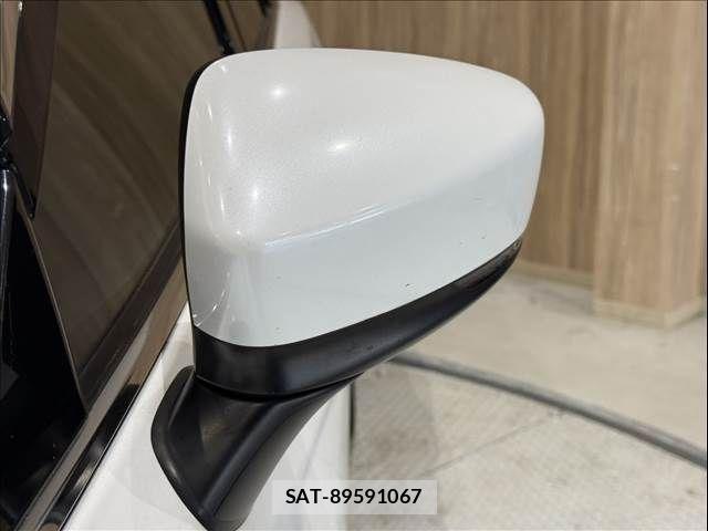 Mazda ATENZA WAGON 2017-03 8880628-26