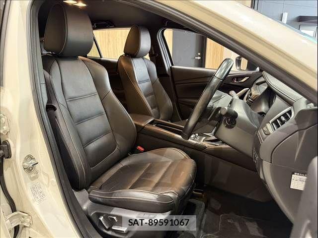 Mazda ATENZA WAGON 2017-03 8880628-8