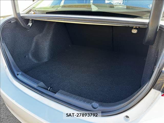 Mazda AXELA 2016-09 5871423-10