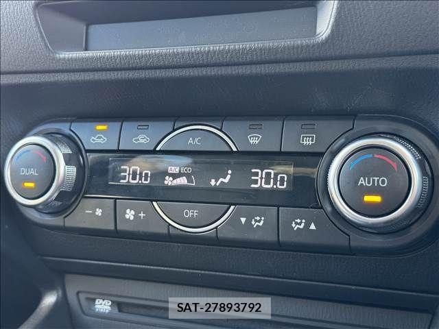 Mazda AXELA 2016-09 5871423-12