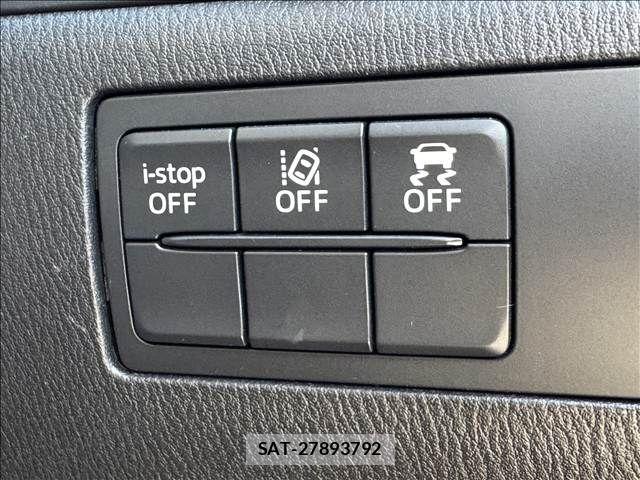 Mazda AXELA 2016-09 5871423-15