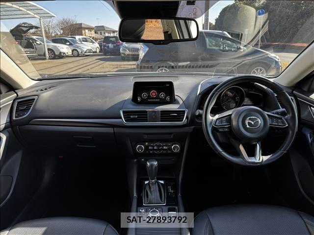 Mazda AXELA 2016-09 5871423-1