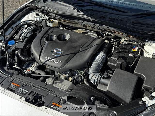 Mazda AXELA 2016-09 5871423-19