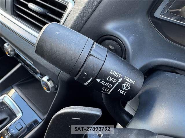 Mazda AXELA 2016-09 5871423-28