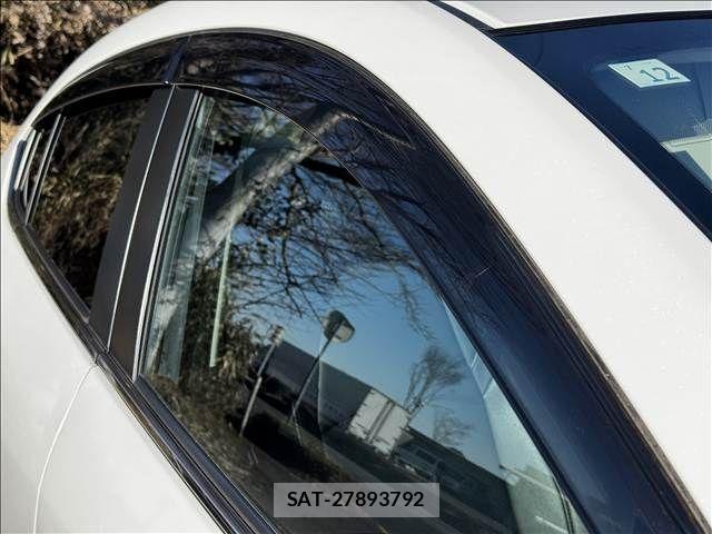 Mazda AXELA 2016-09 5871423-29