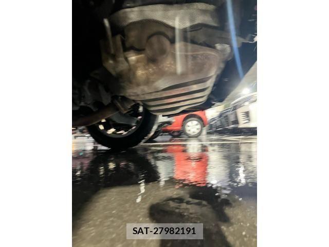 Mazda AXELA 2014-02 6245417-5
