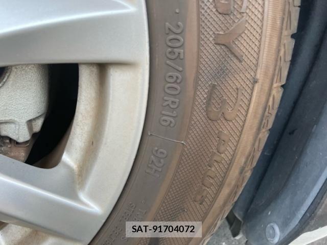 Mazda AXELA 2017-06 6908006-9