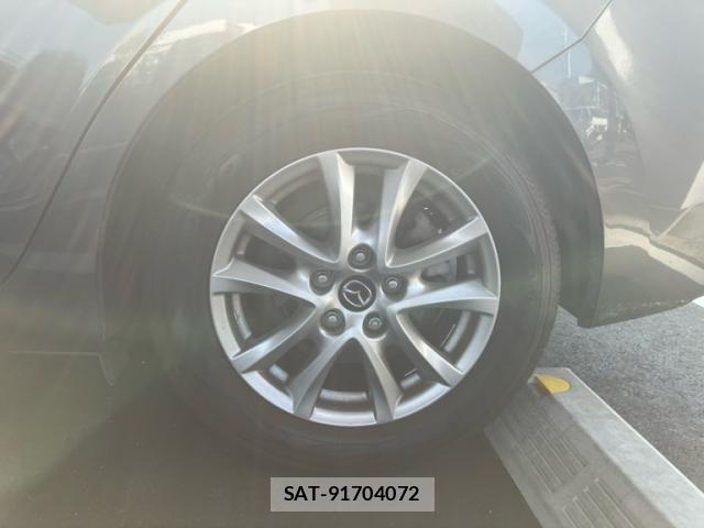 Mazda AXELA 2017-06 6908006-6