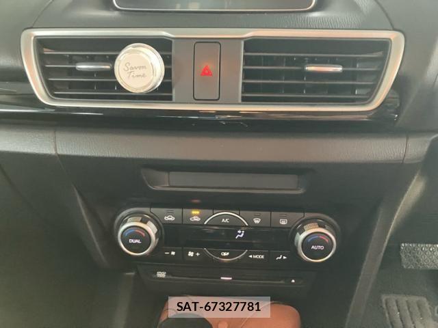 Mazda AXELA 2015-02 7057057-22