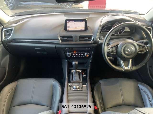 Mazda AXELA 2017-09 7221315-1