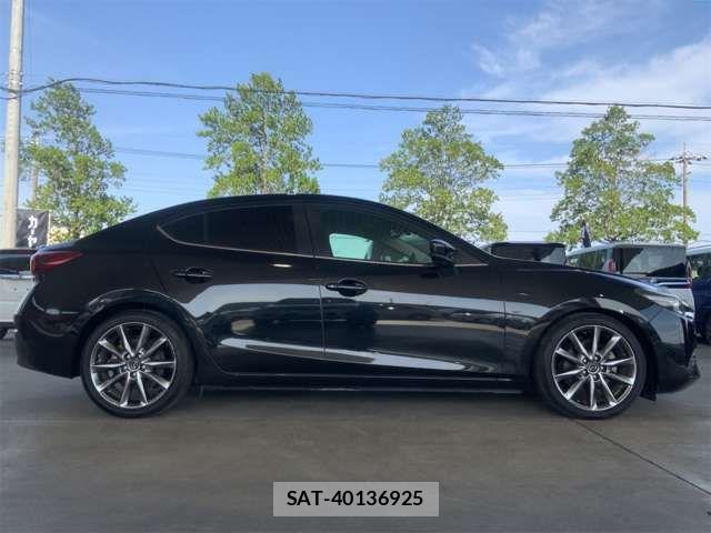 Mazda AXELA 2017-09 7221315-6
