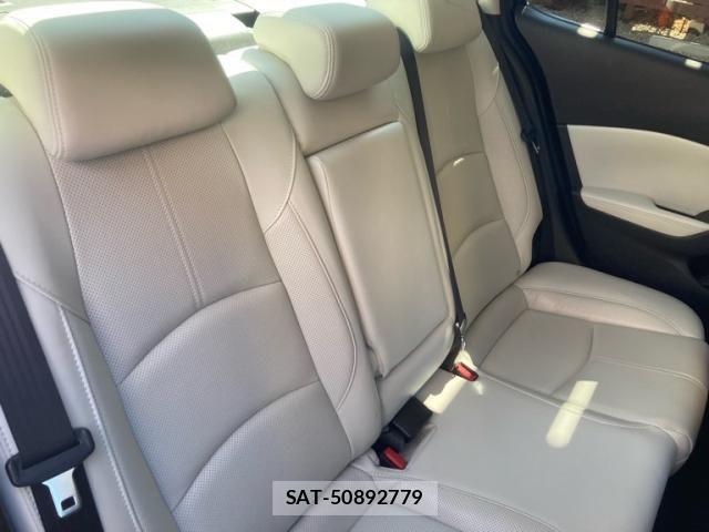 Mazda AXELA 2017-09 7221313-11