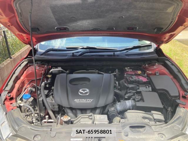 Mazda AXELA 2018-04 7328186-13