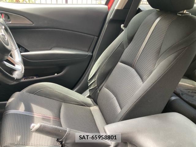 Mazda AXELA 2018-04 7328186-17