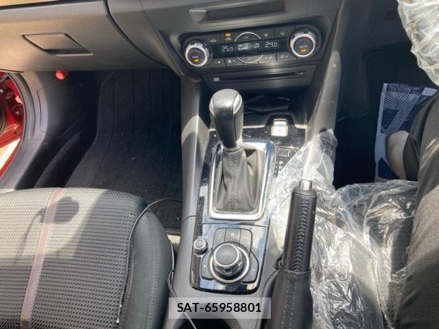 Mazda AXELA 2018-04 7328186-22