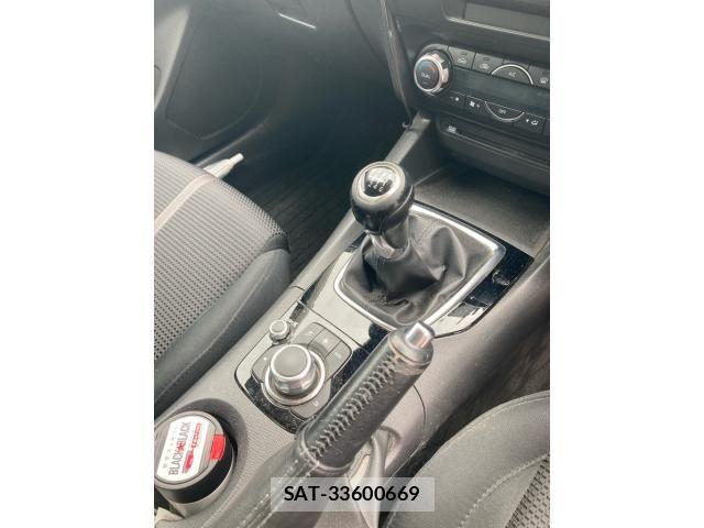 Mazda AXELA 2017-01 7358621-16