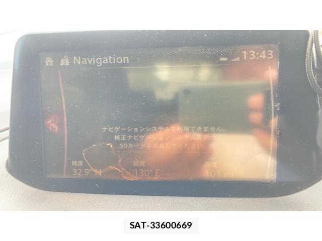 Mazda AXELA 2017-01 7358621-24