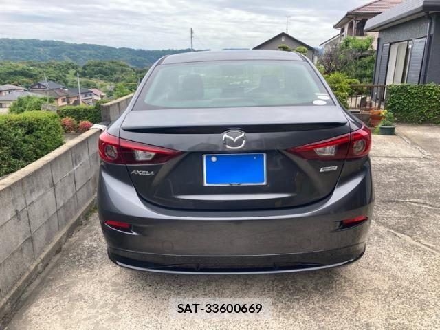 Mazda AXELA 2017-01 7358621-5