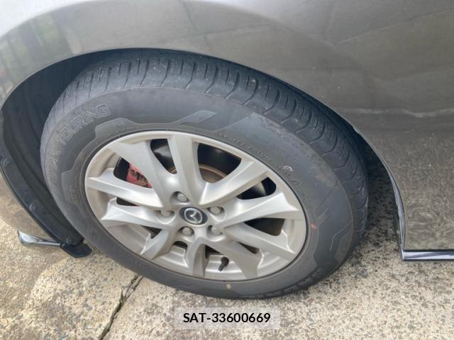 Mazda AXELA 2017-01 7358621-8