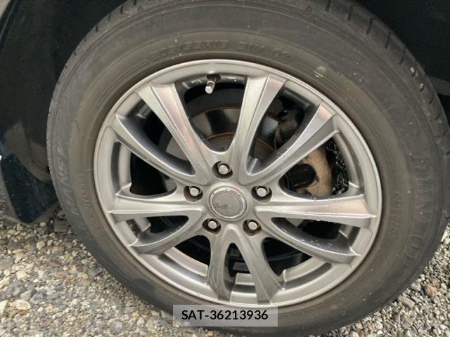 Mazda AXELA 2012-05 7358625-12