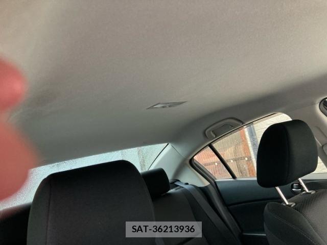 Mazda AXELA 2012-05 7358625-19