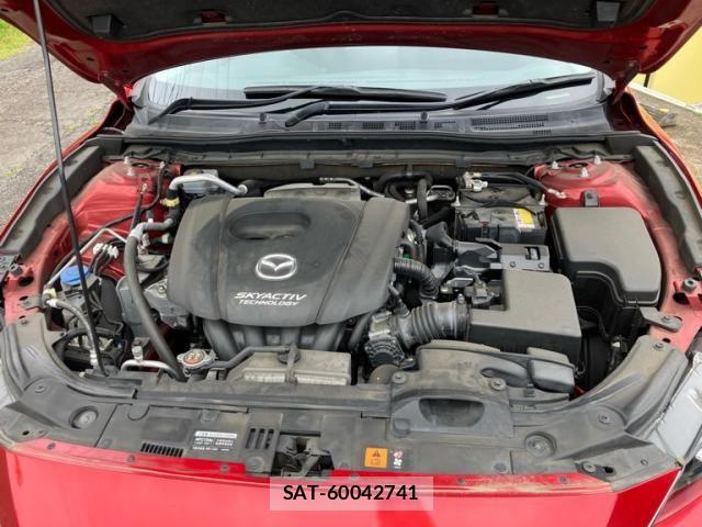 Mazda AXELA 2015-10 7562389-13