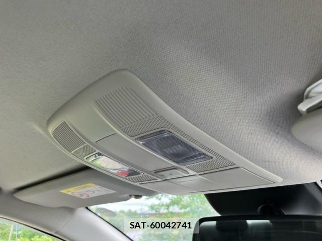 Mazda AXELA 2015-10 7562389-22
