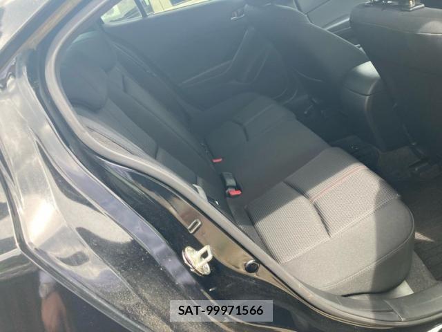 Mazda AXELA 2018-03 7562387-10