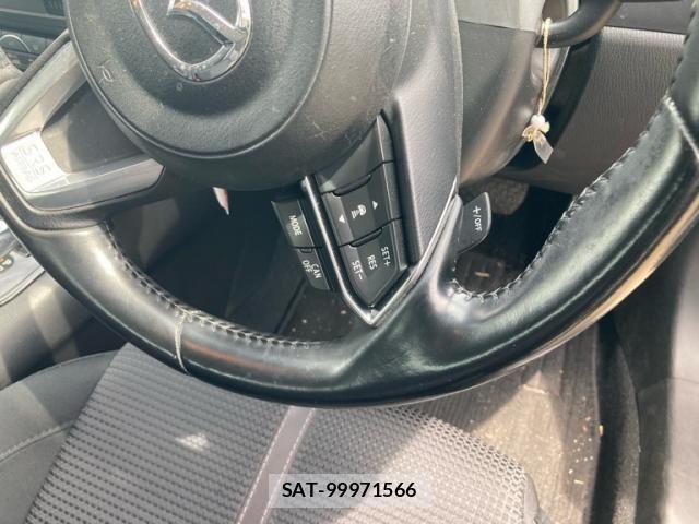 Mazda AXELA 2018-03 7562387-13