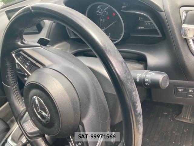 Mazda AXELA 2018-03 7562387-14