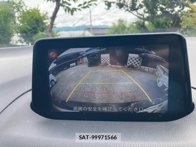 Mazda AXELA 2018-03 7562387-18