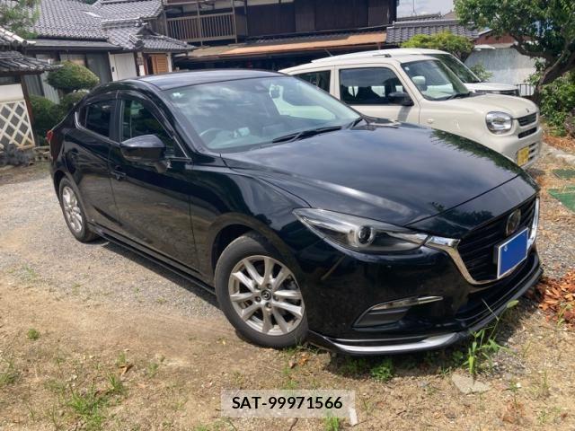 Mazda AXELA 2018-03 7562387-1