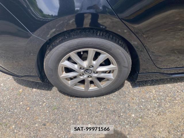 Mazda AXELA 2018-03 7562387-5