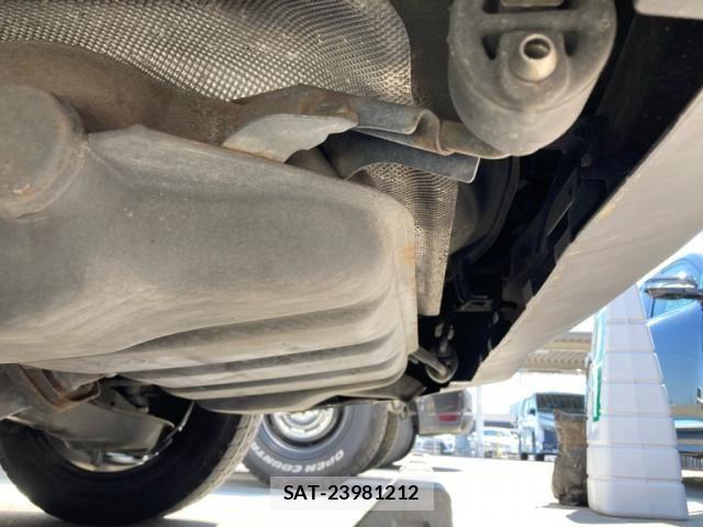 Mazda AXELA 2017-09 7617842-13