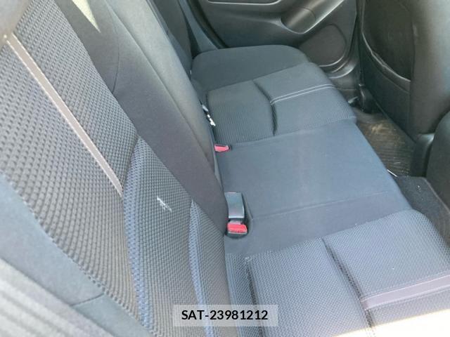 Mazda AXELA 2017-09 7617842-18