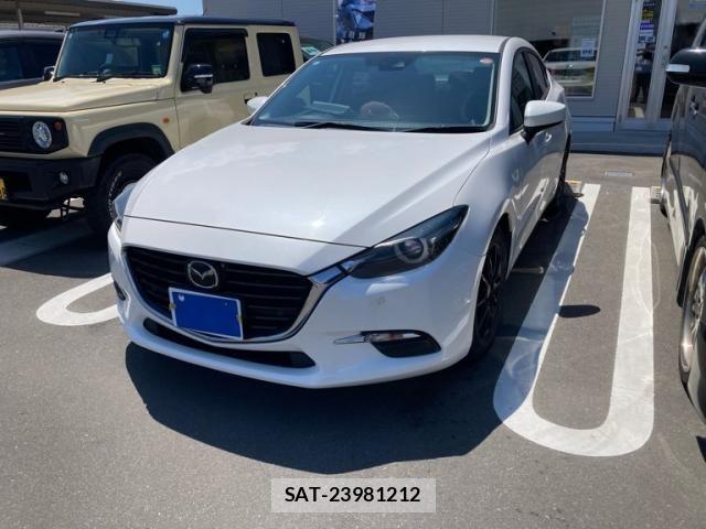 Mazda AXELA 2017-09 7617842-1
