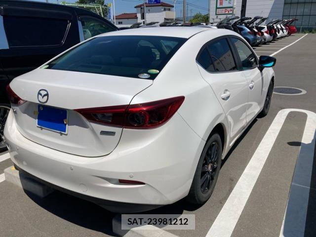 Mazda AXELA 2017-09 7617842-4